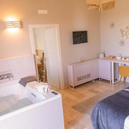 Hotel Zenzero Hydro 5*
